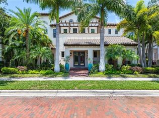 4903 Yacht Club Dr, Tampa, FL 33616