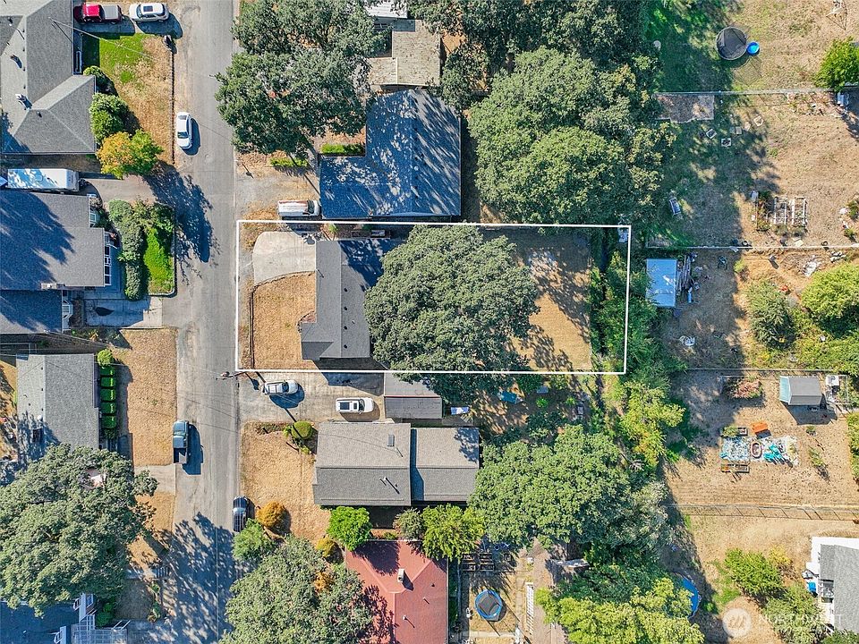 1st image of 1492 SW Kelly Avenue