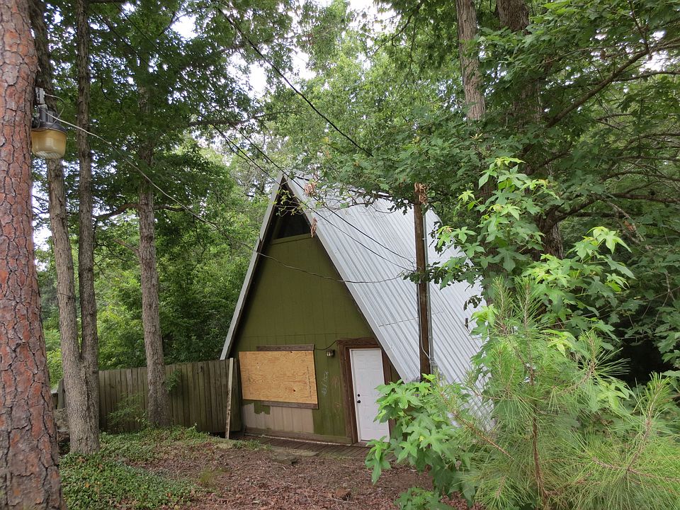 1st image of 2216 W Lake Dr
