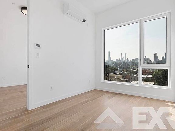 5th image of 11-14 35th Ave #522