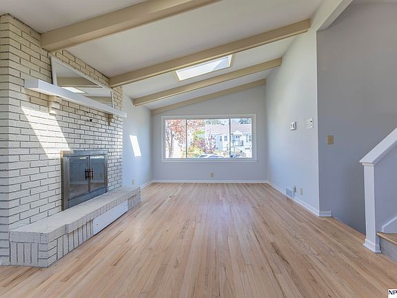4th image of 6467 William St