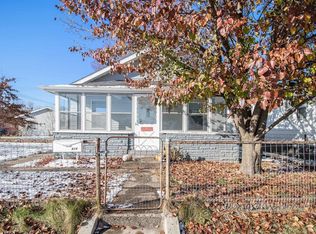 819 Hendricks St, Mishawaka, IN 46544