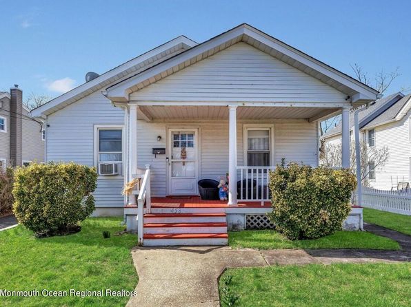 Staircase - Long Branch, NJ Homes for Sale