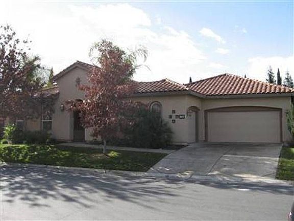 2nd image of 3750 Clubside Ln