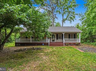 78 Woodmount Dr, Colonial Beach, VA 22443