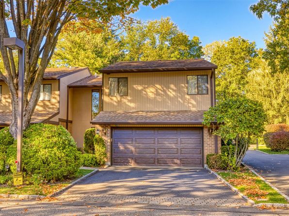 39 Wimbledon Dr