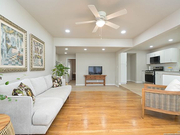 3rd image of 390 E ACKARD PL