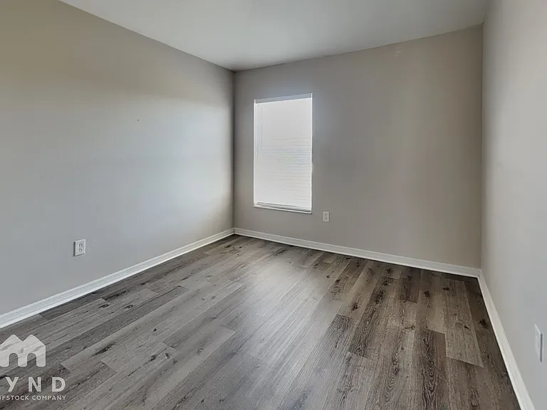 8162 Canterbury Lake Blvd — Photo 11