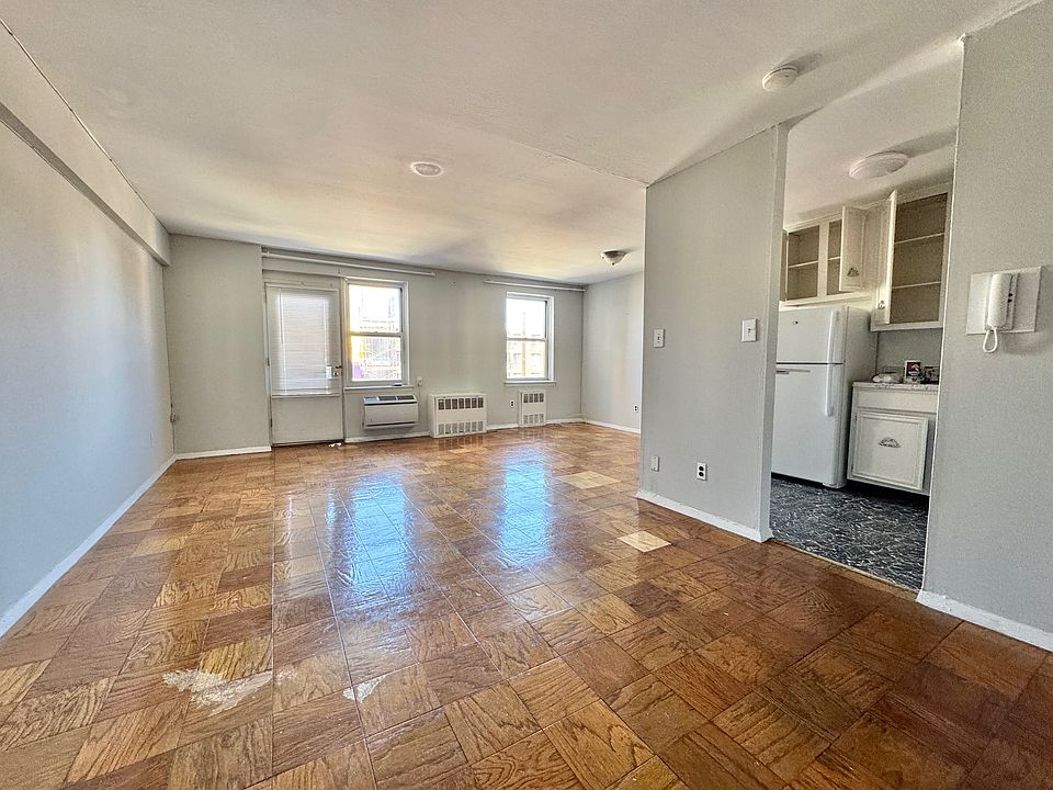 1st image of 139-87 35th Ave #5C