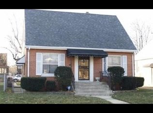 37 Elizabeth St, Calumet City, IL