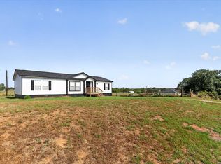 480 Brooks Ln, Poteet, TX 78065