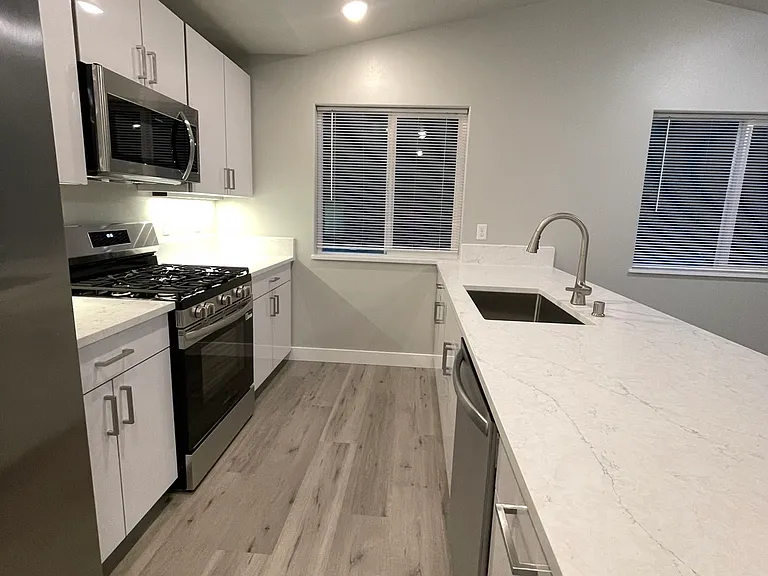 6150 W Karen St #2-4 — Photo 19