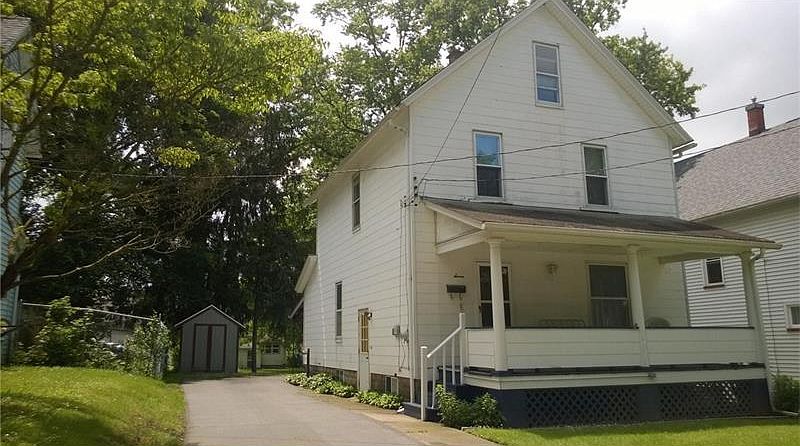 1st image of 7 Bentley Ave