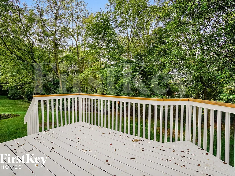 7821 Edgewater Ct — Photo 14