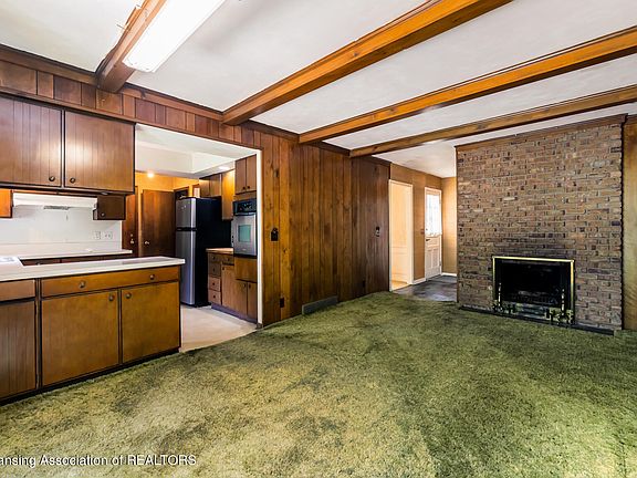 5th image of 3616 Gleneden Dr
