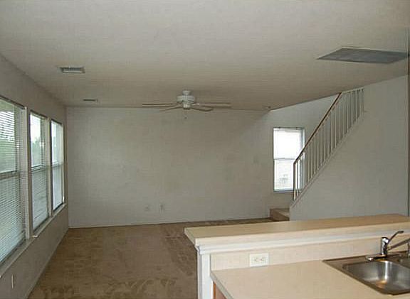 5th image of 15415 Ora Ln