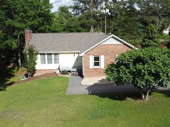 167 Devonshire Avenue W, West End, NC 27376