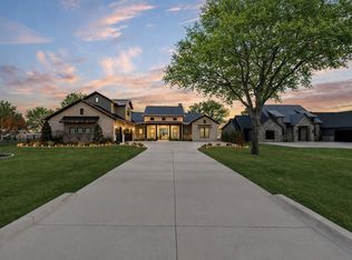 1196 The Shores Dr, Corsicana, TX 75109