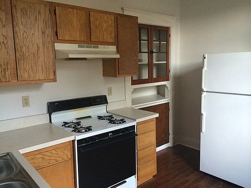 1st image of 4916 Loyola Ave