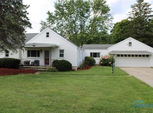 2240 Middleton Pike, Luckey, OH 43443