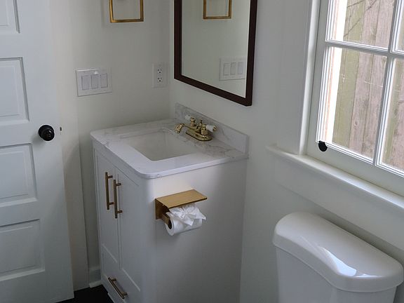 4th image of 2119 Joliet St