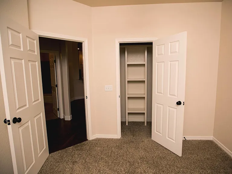 Oakcrest Townhomes — Photo 7