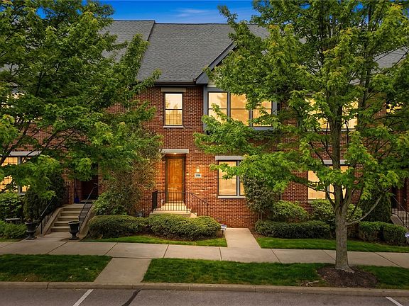 3rd image of 208 Linehan Pl