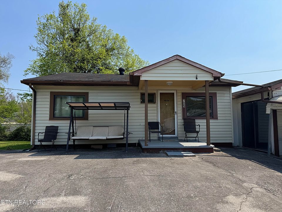 1st image of 709 Fowler St