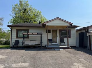 709 Fowler St, Clinton, TN 37716