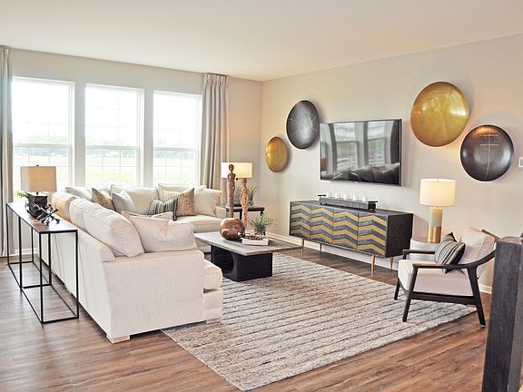 5th image of 23 Stockholm Ave