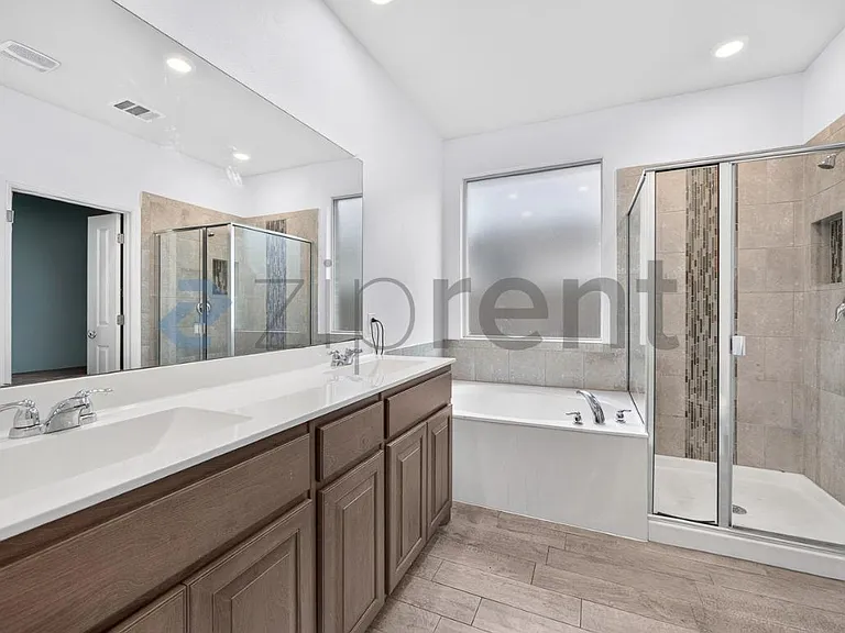 9024 Weepy Hollow Trl — Photo 24