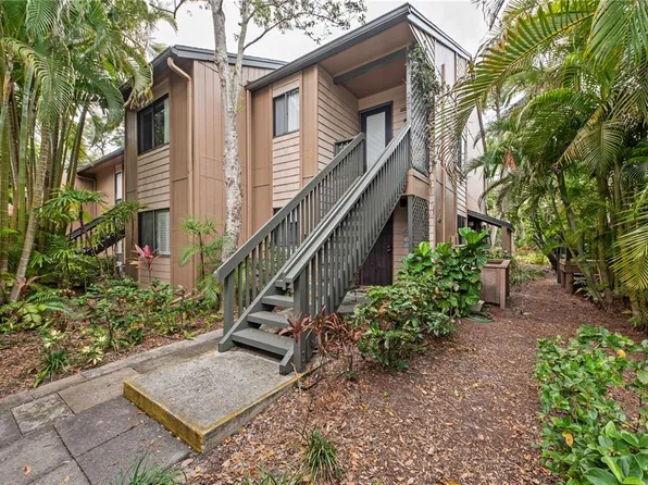 1720 Glenhouse Dr #330, Sarasota, FL 34231