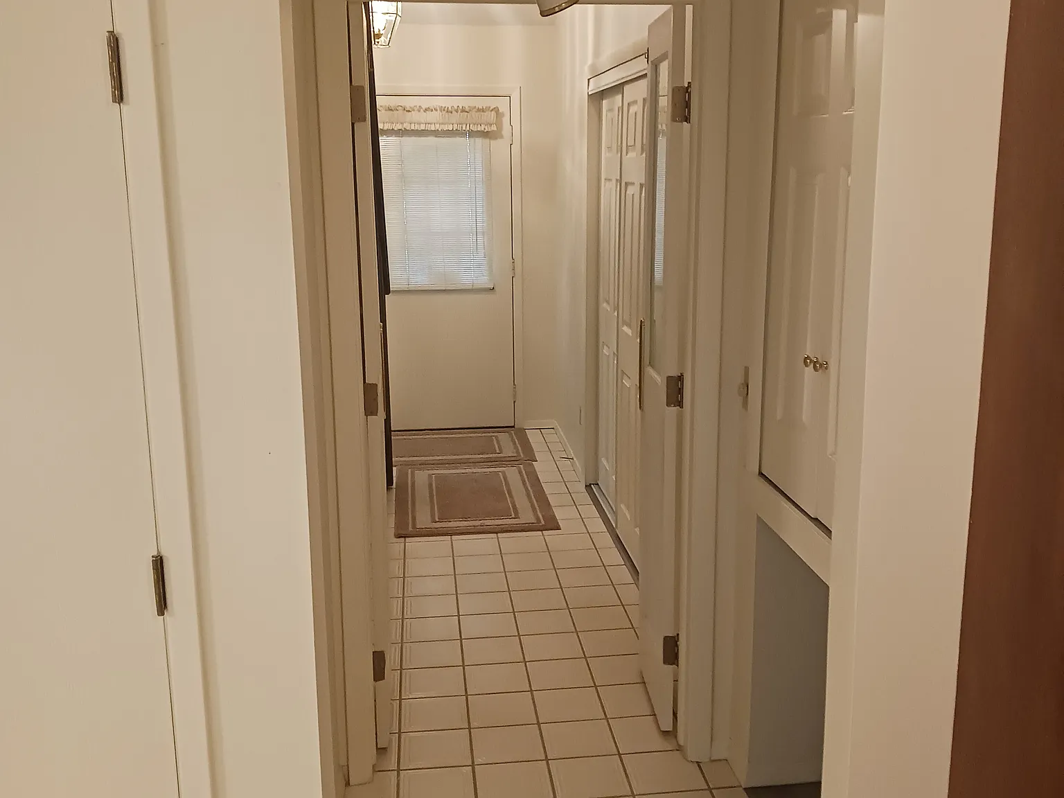 2 bed, 2.5 bath, 1200 sqft, $1,200 — Photo 4