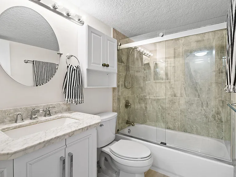 4200 N Ocean Dr #1 — Photo 39