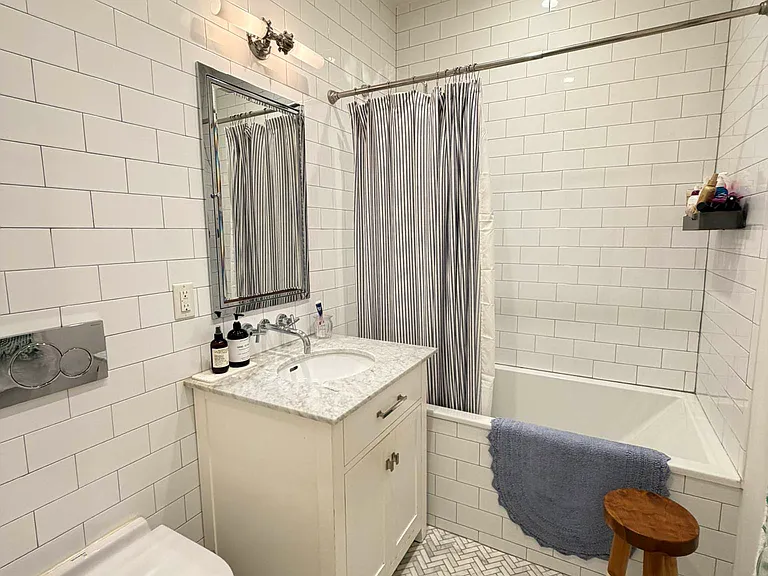 229 Sackett St #1 — Photo 8