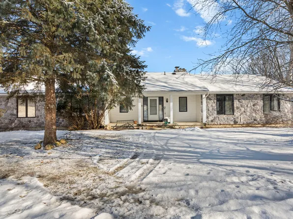 4754 N Smith Rd, Dimondale, MI 48821