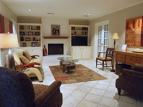 5th image of 2822 Golden Leaf Dr
