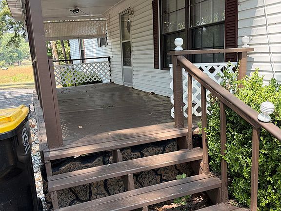 3rd image of 4 Paradise Cir