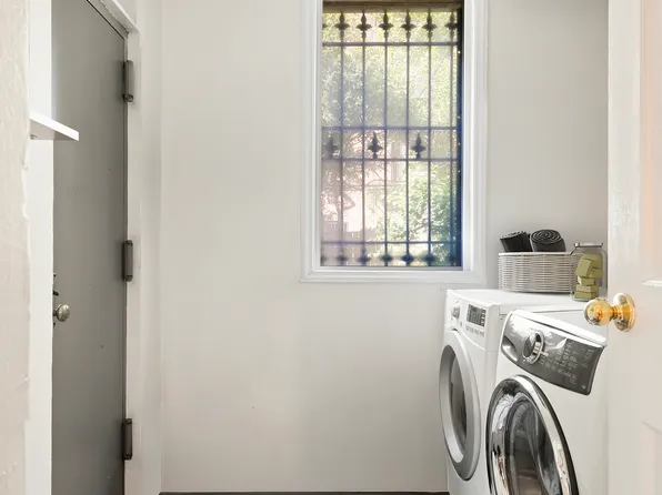 42 South Portland Avenue image 23 of 28