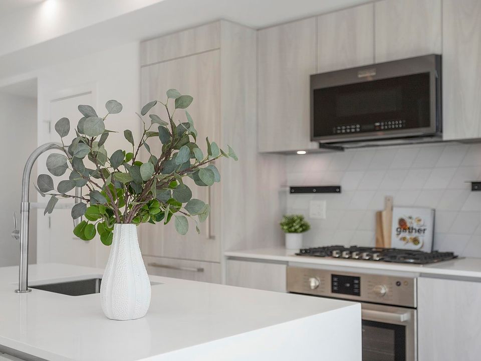 1st image of 3264 Vanness Ave #204