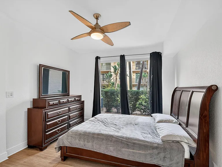 1805 N Flagler Dr #115 — Photo 15
