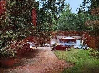 1021 Black Rd, Cleveland, GA 30528