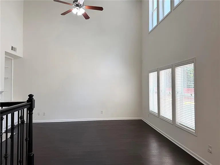 4306 Suwanee Brook Ct — Photo 17