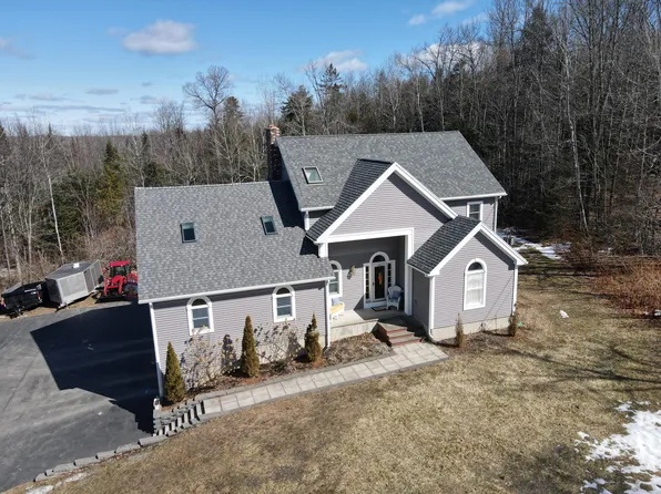 88 Sweet Road, Lincoln, ME 04457
