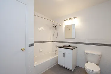 Rented by R New York