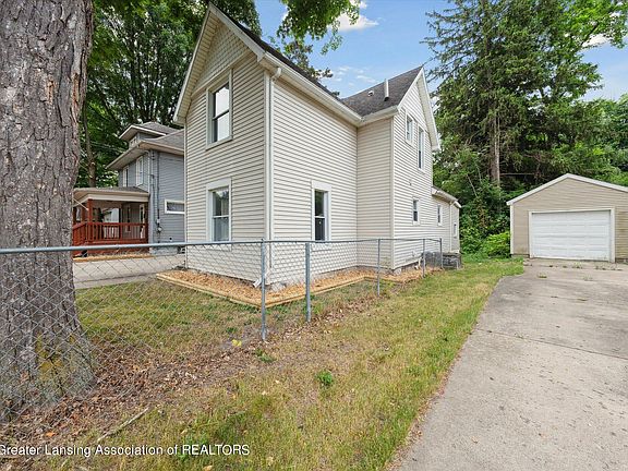 4th image of 1121 W Ionia St