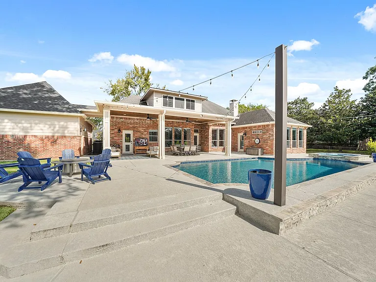 4703 Oxbow Cir W — Photo 43