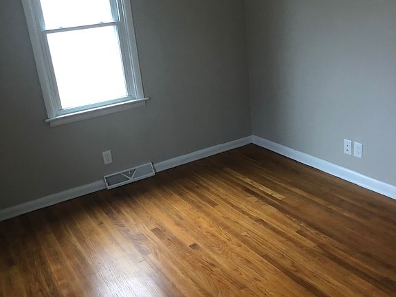 4th image of 510 S Plum St