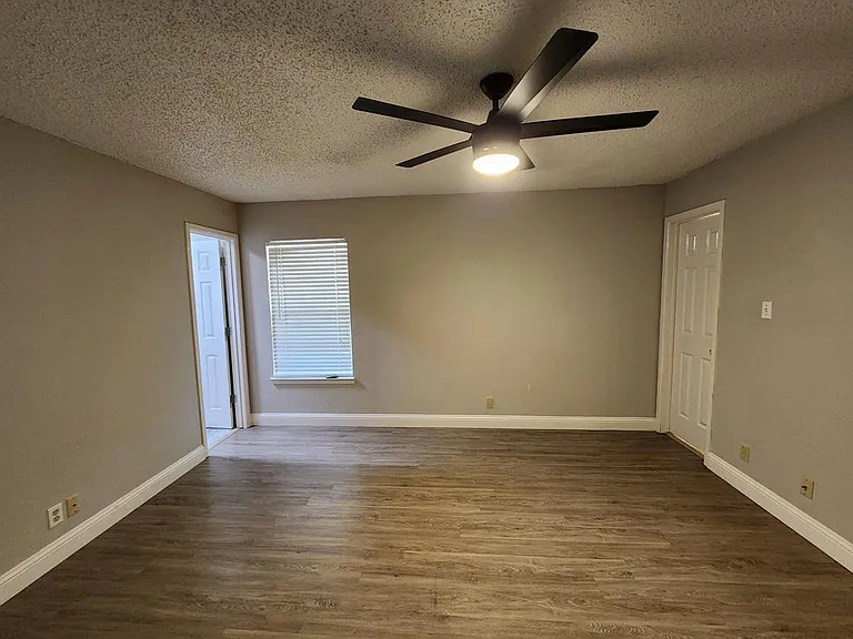 1805 Magnolia Ave — Photo 31
