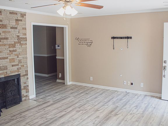 3rd image of 1305 Misty Ct